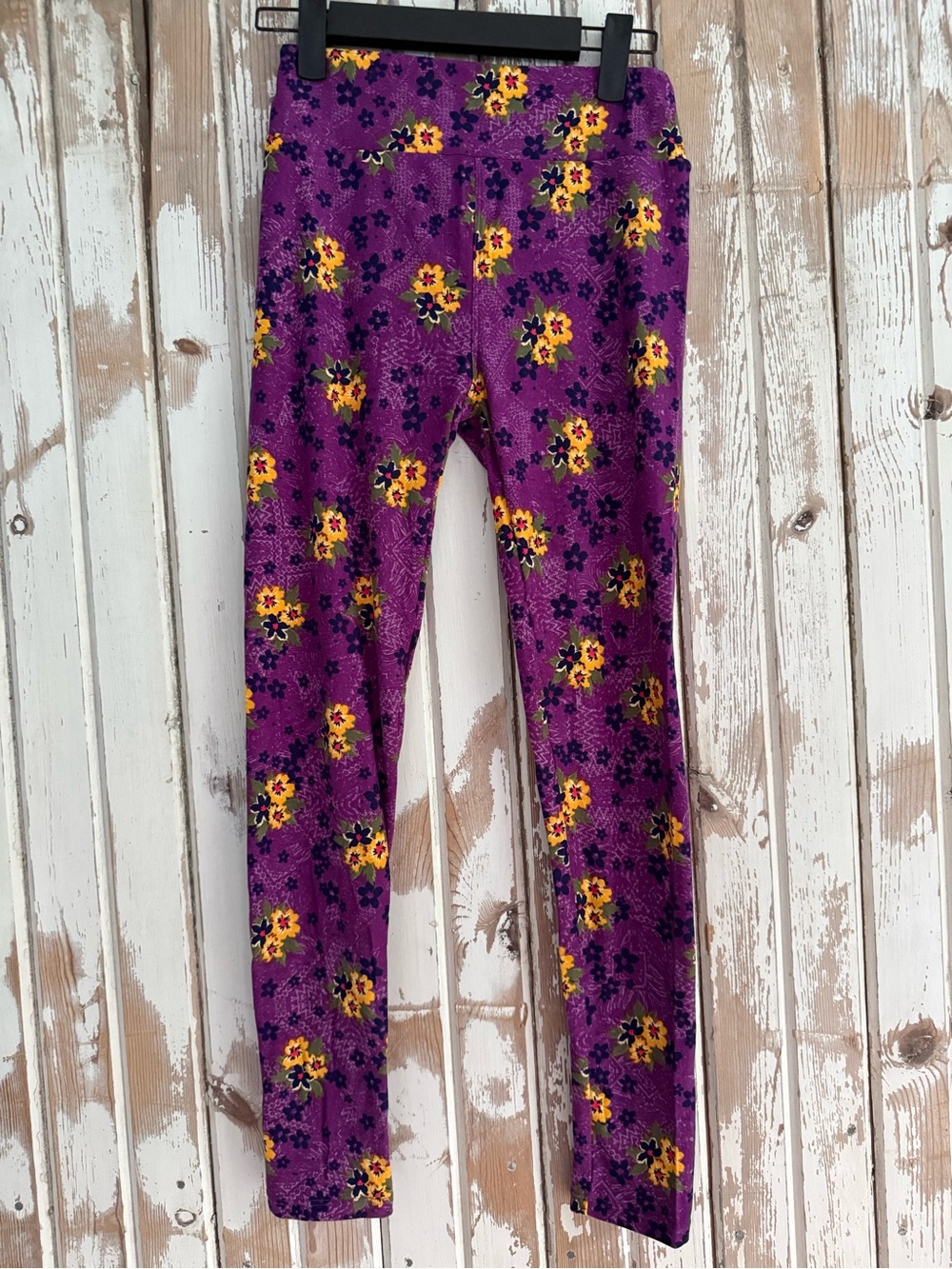 NWOT, LuLaRoe Purple and Yellow  Floral Leggings, One Size (Fits Sizes 2-10)